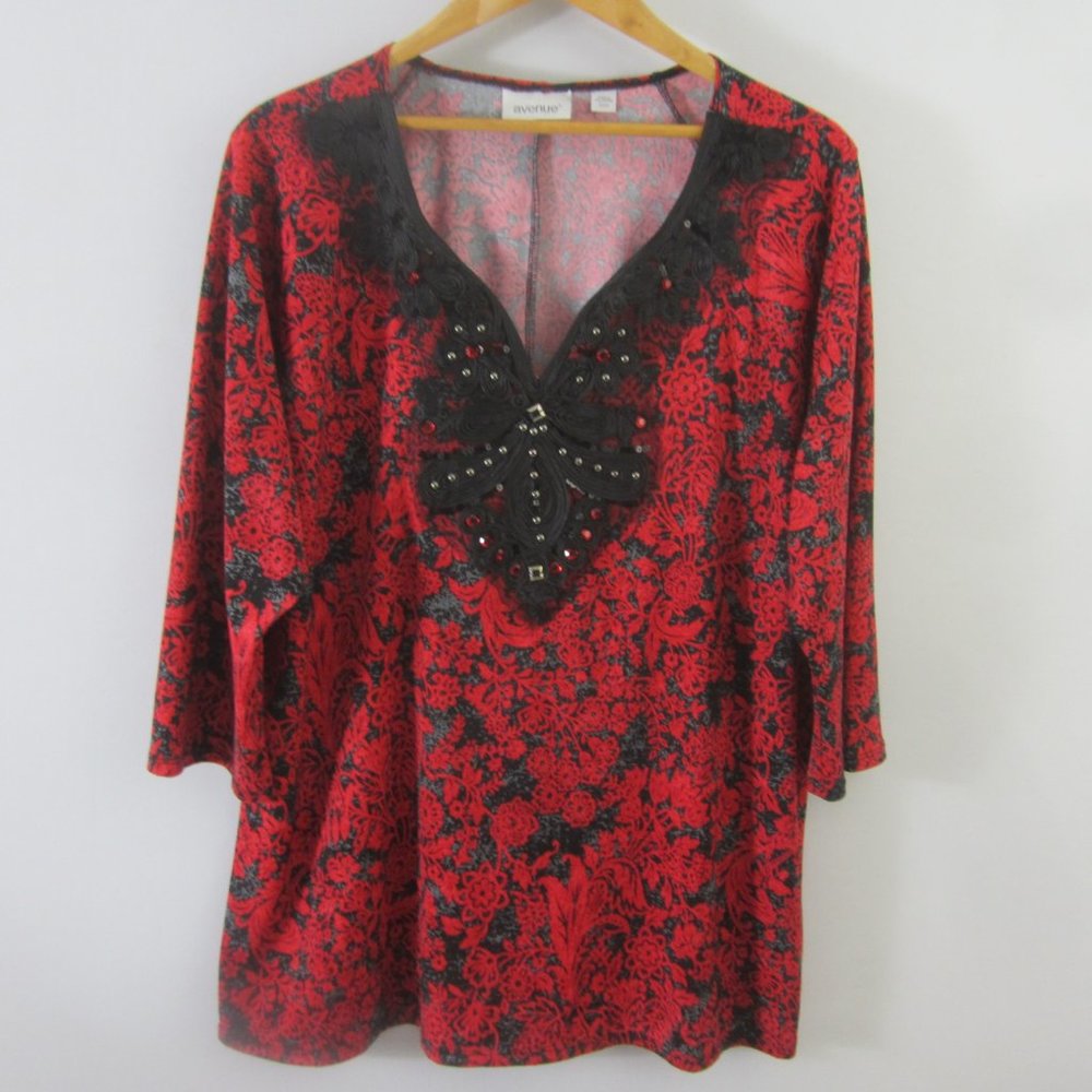 Avenue Womens 22 / 24 Red Black Floral 3/4 Sleeve V Neck Knit Shirt Jewels Stud